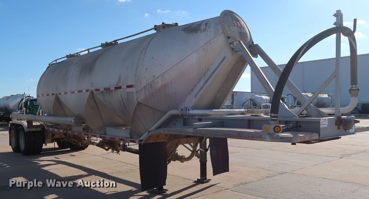 image for item DG7005 1998 Fruehauf HAB-T2-J1000X pneumatic dry bulk trailer