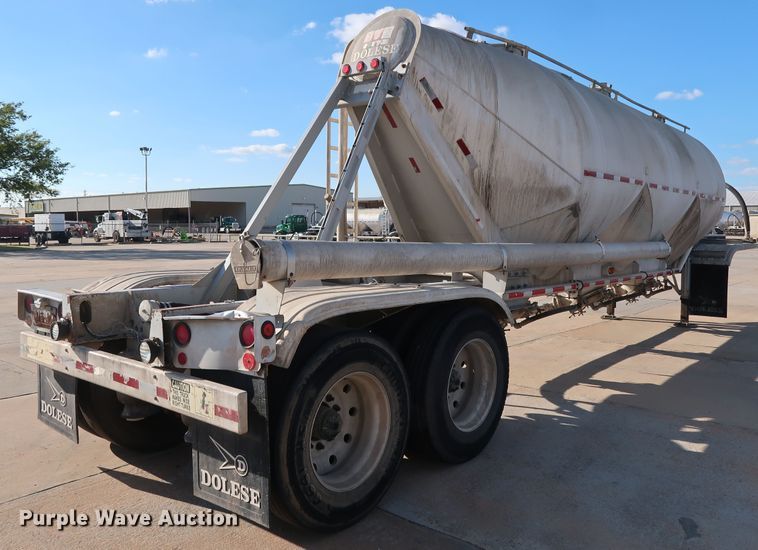 image for item DG7005 1998 Fruehauf HAB-T2-J1000X pneumatic dry bulk trailer