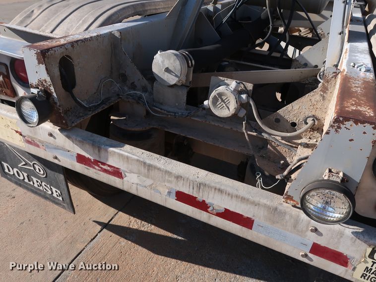 image for item DG7005 1998 Fruehauf HAB-T2-J1000X pneumatic dry bulk trailer