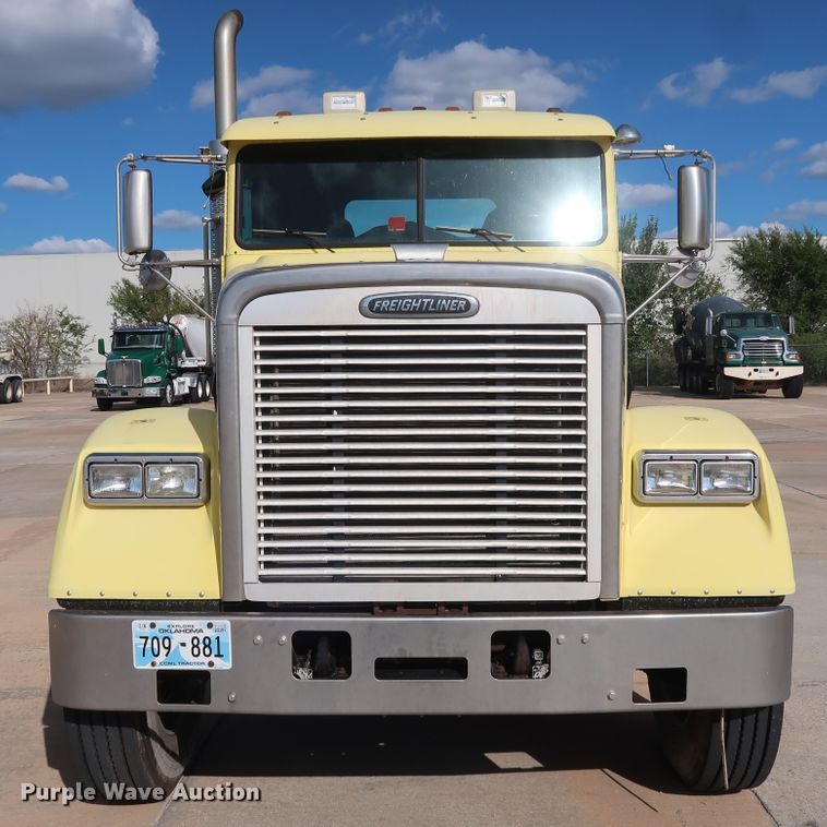 image for item DG7006 2009 Freightliner FLD semi truck