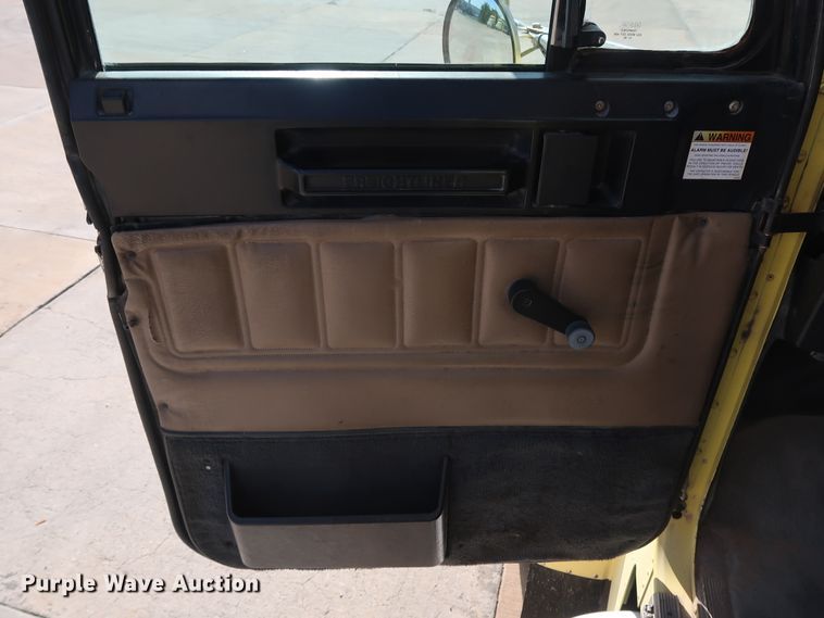 image for item DG7006 2009 Freightliner FLD semi truck