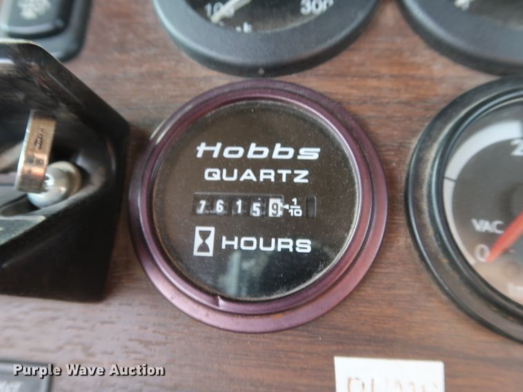 image for item DG7006 2009 Freightliner FLD semi truck