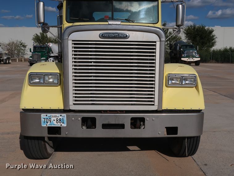 image for item DG7006 2009 Freightliner FLD semi truck