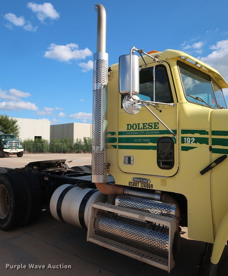 image for item DG7006 2009 Freightliner FLD semi truck