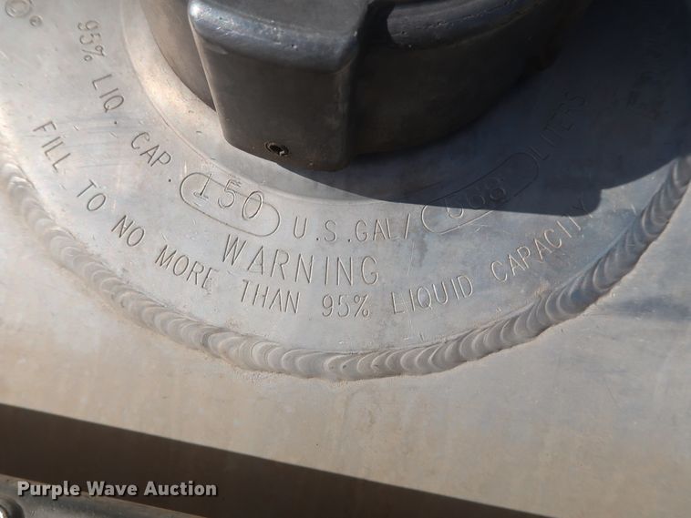 image for item DG7006 2009 Freightliner FLD semi truck