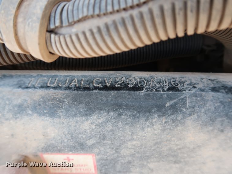 image for item DG7006 2009 Freightliner FLD semi truck