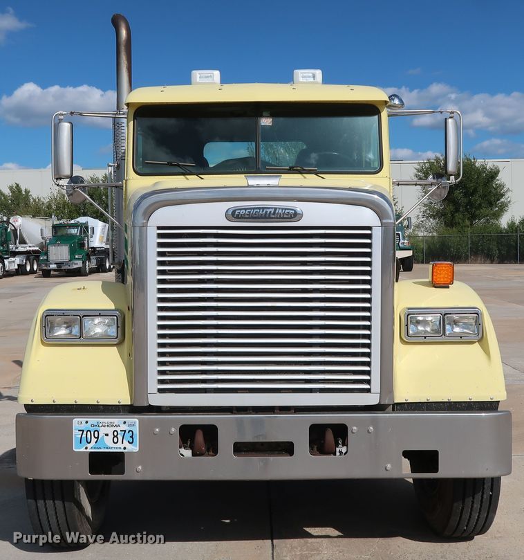 image for item DG7007 2008 Freightliner FLD semi truck