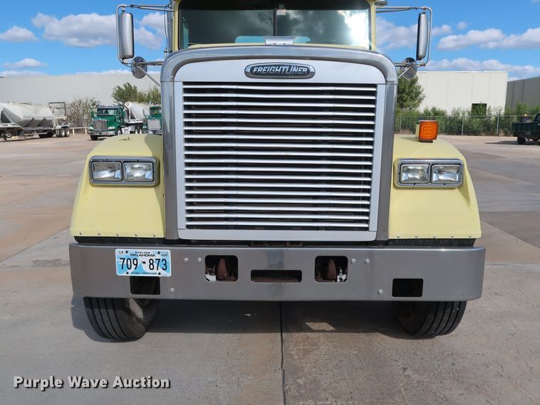 image for item DG7007 2008 Freightliner FLD semi truck