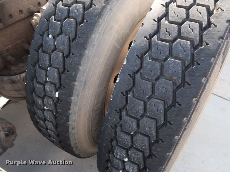 image for item DG7007 2008 Freightliner FLD semi truck