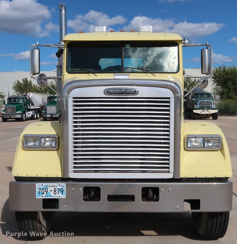 image for item DG7008 2008 Freightliner FLD semi truck