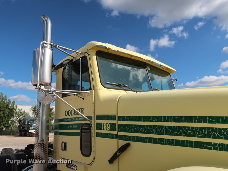 image for item DG7008 2008 Freightliner FLD semi truck