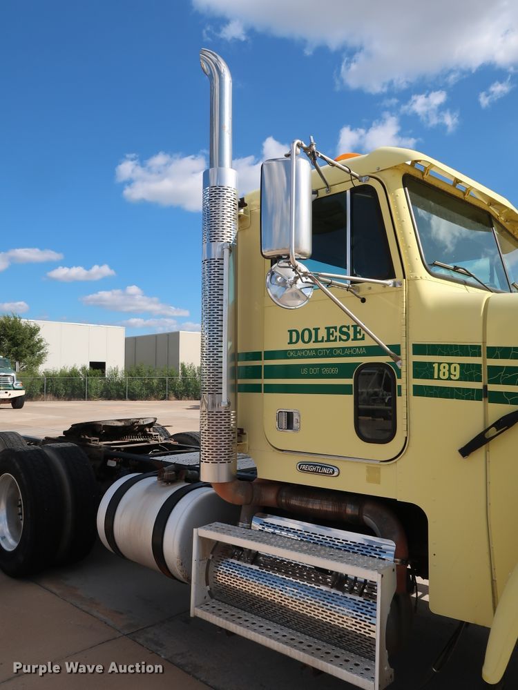 image for item DG7008 2008 Freightliner FLD semi truck