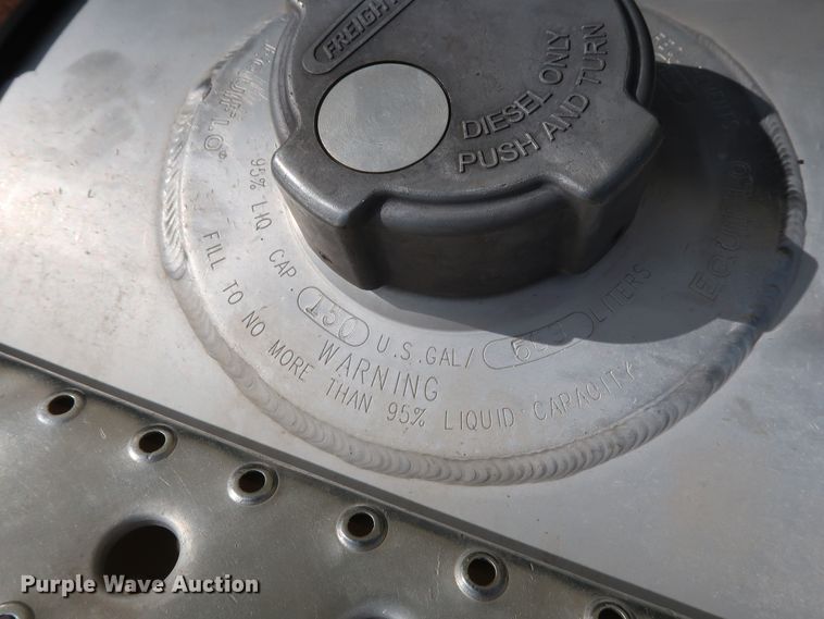 image for item DG7008 2008 Freightliner FLD semi truck