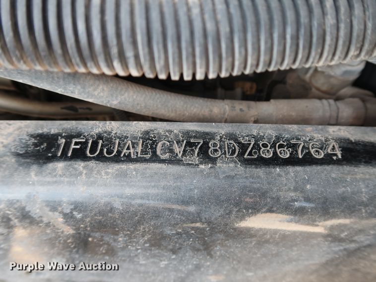 image for item DG7008 2008 Freightliner FLD semi truck