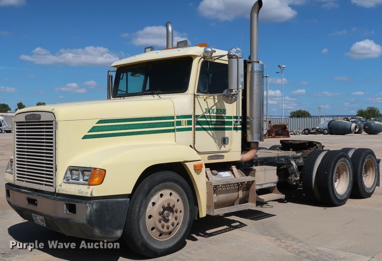 image for item DG7009 1996 Freightliner FLD semi truck