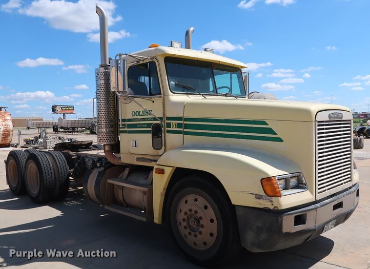 image for item DG7009 1996 Freightliner FLD semi truck