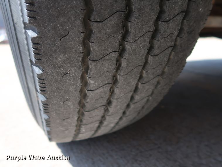 image for item DG7009 1996 Freightliner FLD semi truck