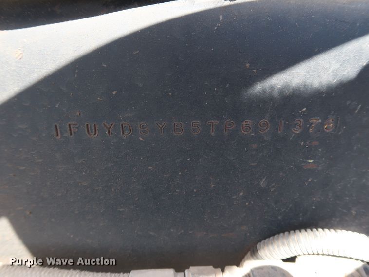 image for item DG7009 1996 Freightliner FLD semi truck