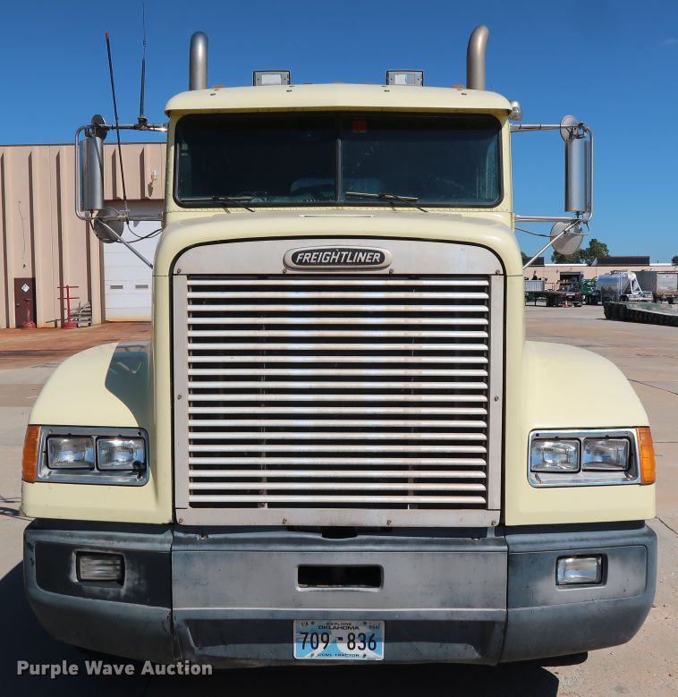 image for item DG7010 2002 Freightliner FLD semi truck