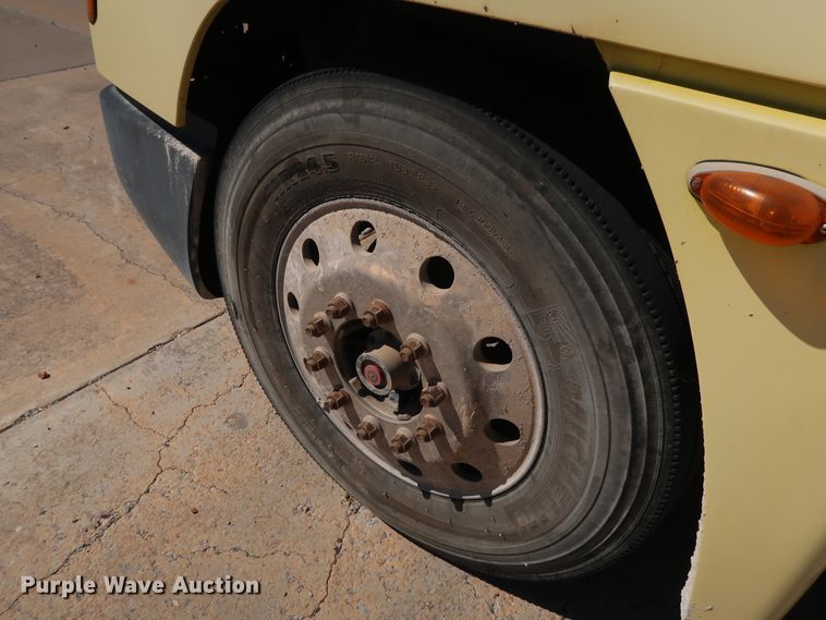 image for item DG7010 2002 Freightliner FLD semi truck