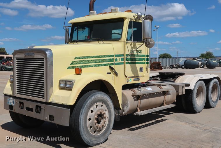 image for item DG7011 2008 Freightliner FLD semi truck