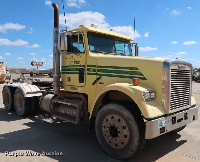 image for item DG7011 2008 Freightliner FLD semi truck