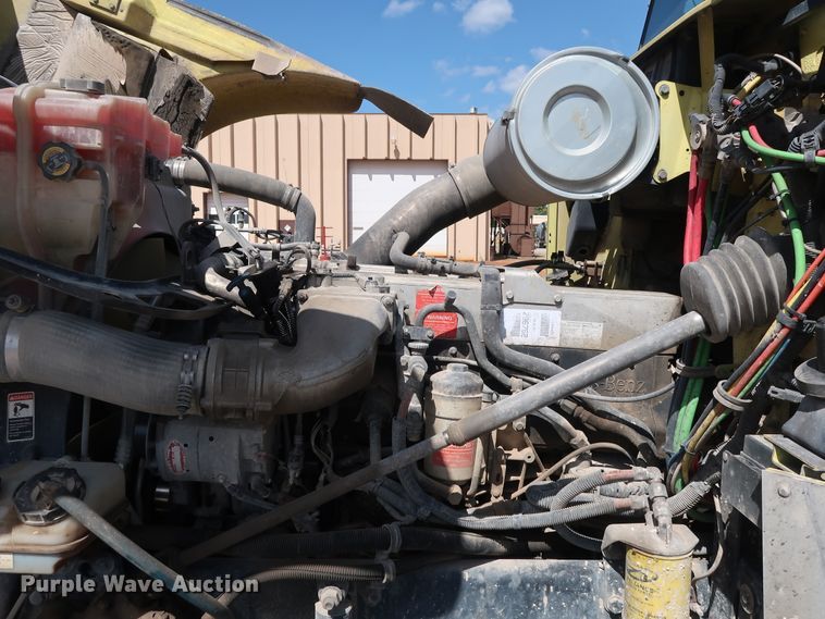 image for item DG7011 2008 Freightliner FLD semi truck