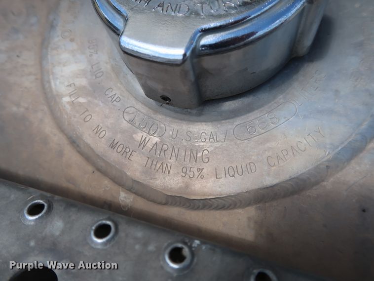 image for item DG7011 2008 Freightliner FLD semi truck