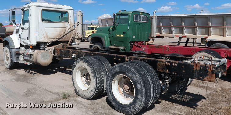 image for item DG7012 2007 Mack CTP713 truck cab and chassis