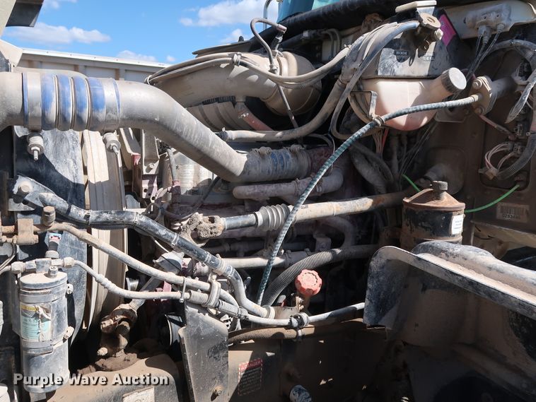 image for item DG7012 2007 Mack CTP713 truck cab and chassis