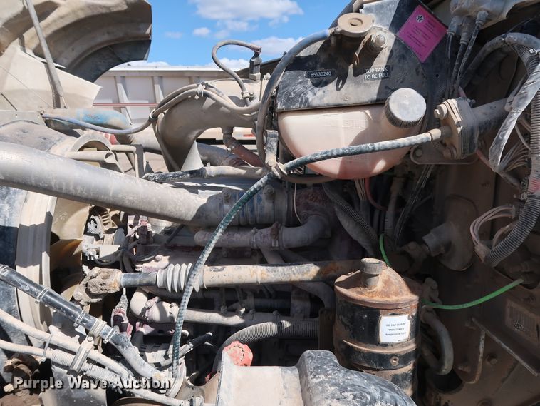 image for item DG7012 2007 Mack CTP713 truck cab and chassis