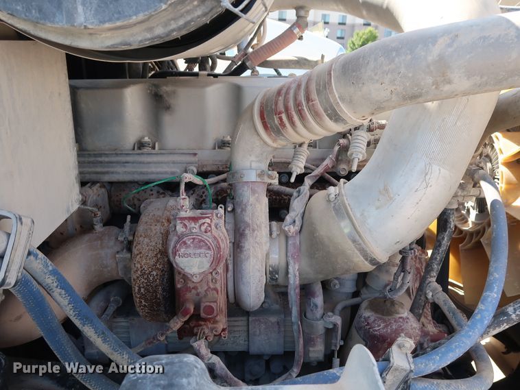 image for item DG7012 2007 Mack CTP713 truck cab and chassis