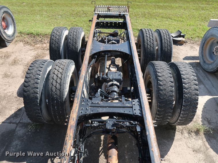 image for item DG7012 2007 Mack CTP713 truck cab and chassis