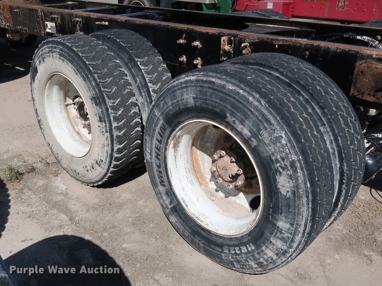 image for item DG7012 2007 Mack CTP713 truck cab and chassis