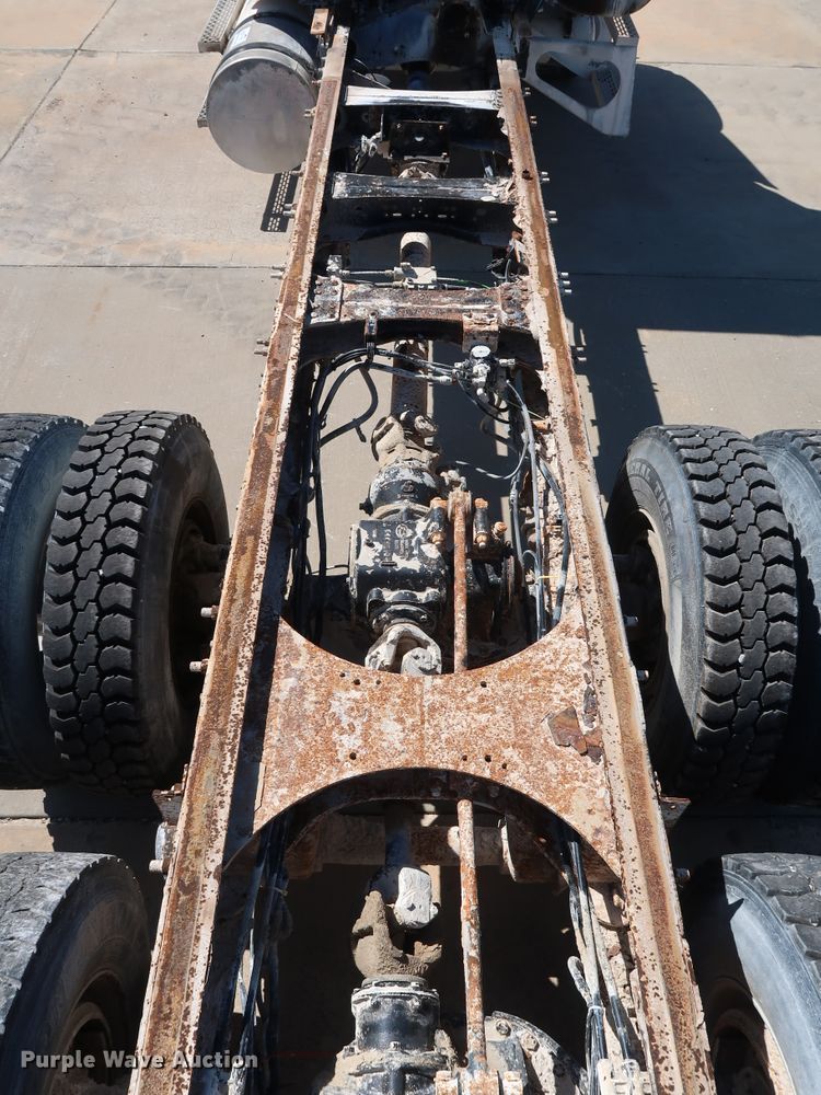 image for item DG7013 2007 Mack CTP713 truck cab and chassis