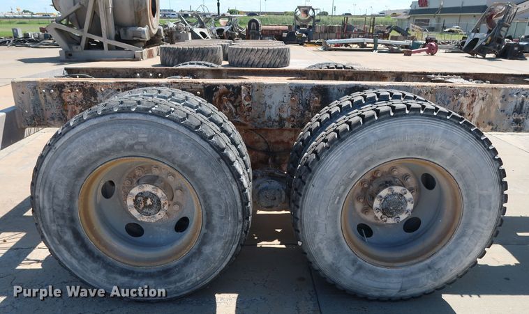 image for item DG7013 2007 Mack CTP713 truck cab and chassis