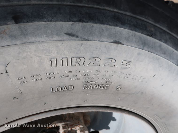 image for item DG7013 2007 Mack CTP713 truck cab and chassis