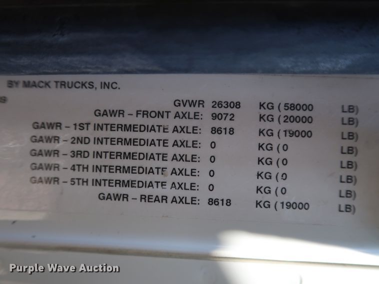 image for item DG7013 2007 Mack CTP713 truck cab and chassis