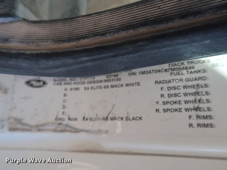 image for item DG7013 2007 Mack CTP713 truck cab and chassis