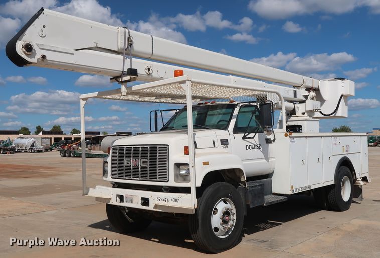 image for item DG7015 2000 GMC C7500 bucket truck