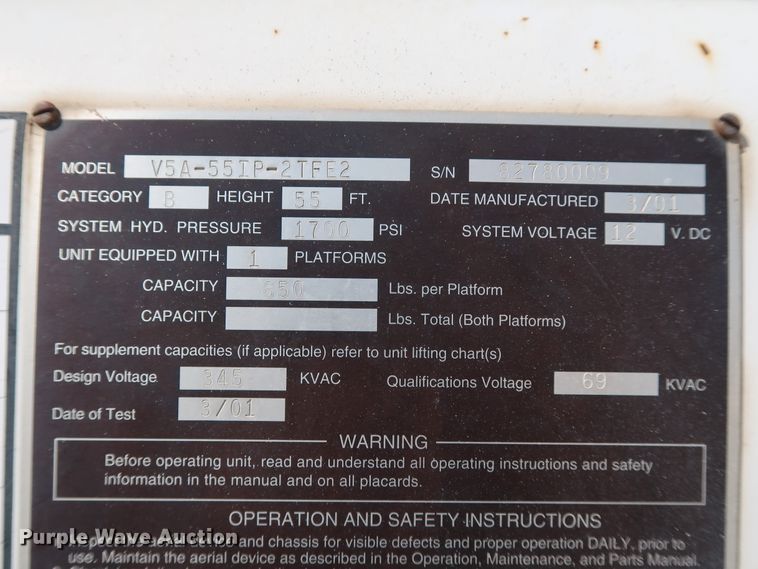 image for item DG7015 2000 GMC C7500 bucket truck