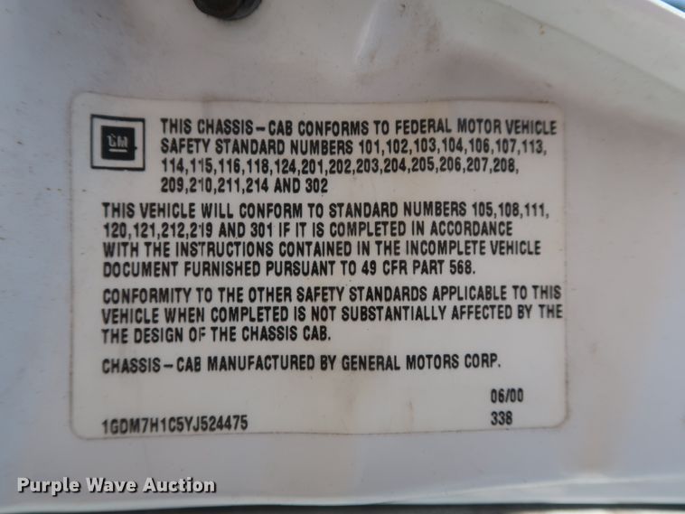 image for item DG7015 2000 GMC C7500 bucket truck