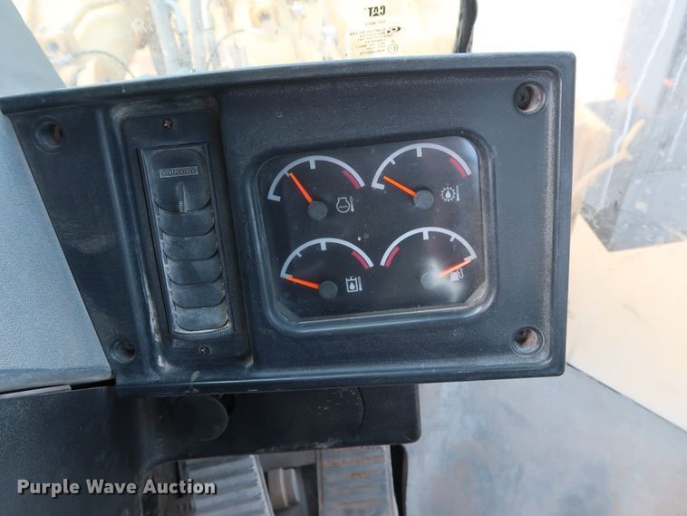 image for item DG7017 1996 Caterpillar 980G wheel loader