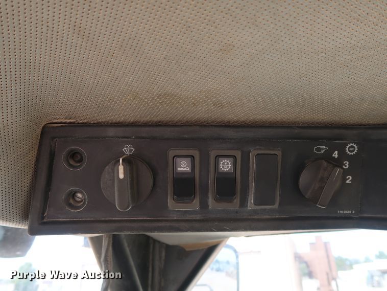 image for item DG7017 1996 Caterpillar 980G wheel loader