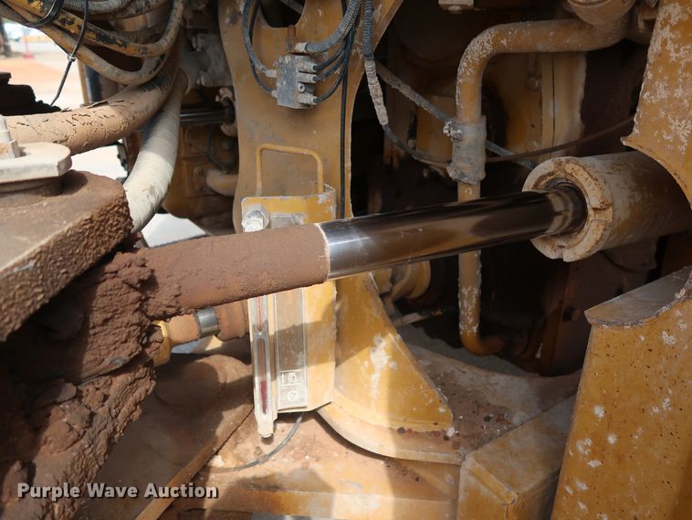 image for item DG7017 1996 Caterpillar 980G wheel loader