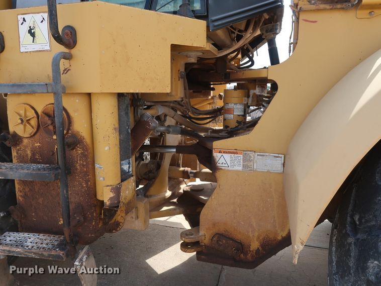 image for item DG7017 1996 Caterpillar 980G wheel loader