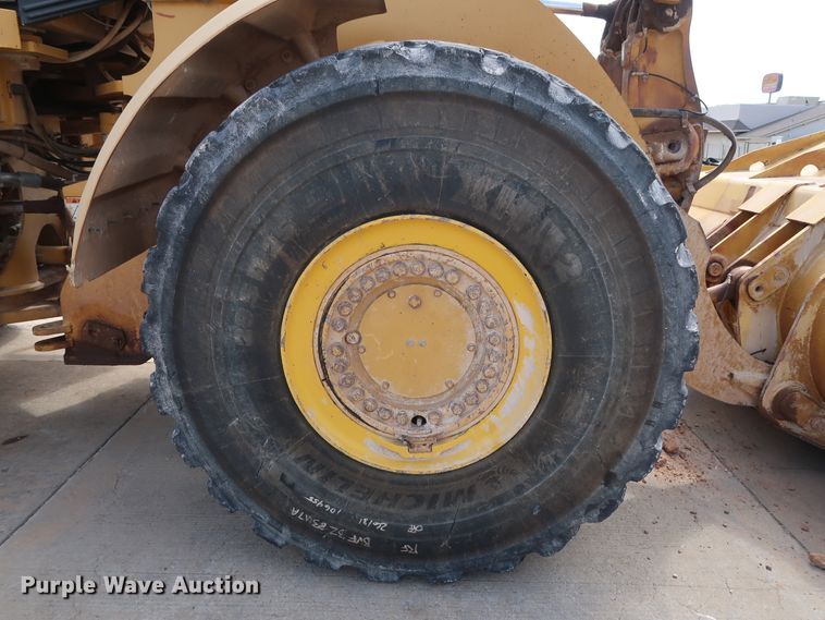 image for item DG7017 1996 Caterpillar 980G wheel loader