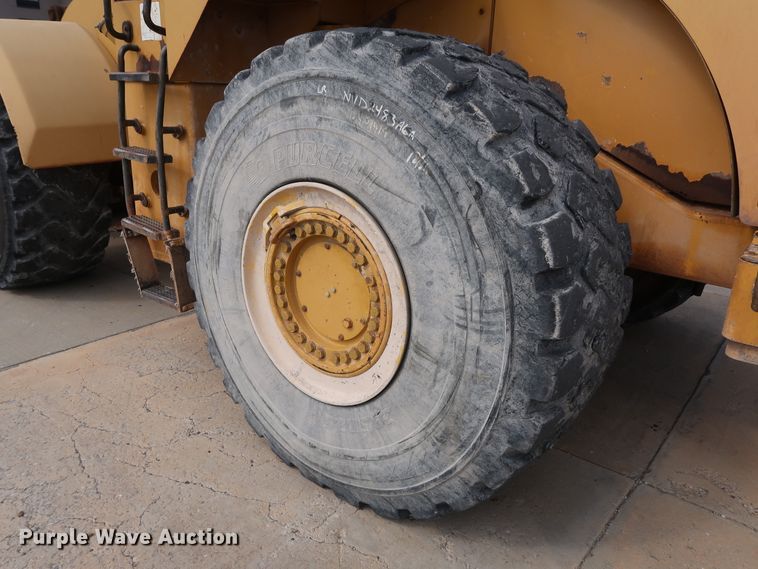 image for item DG7017 1996 Caterpillar 980G wheel loader