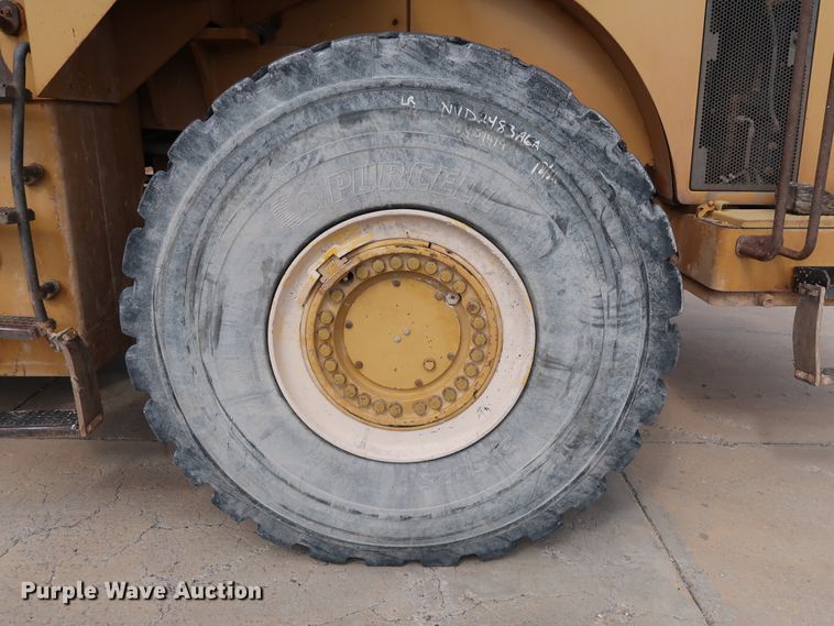 image for item DG7017 1996 Caterpillar 980G wheel loader