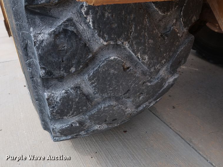 image for item DG7017 1996 Caterpillar 980G wheel loader